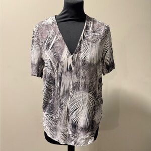 Palm Print V-Neck Women's Top - Black and White